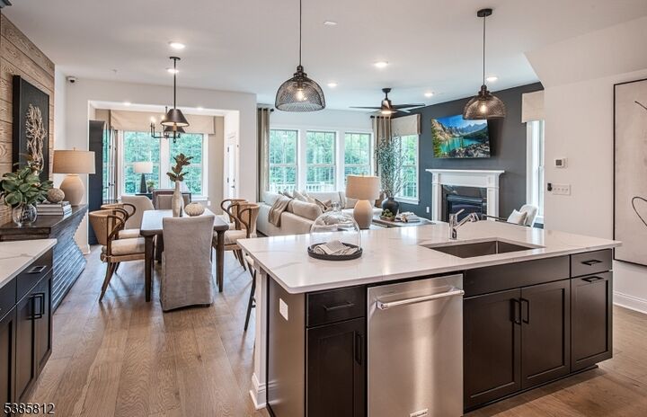 Property Photo:  55 Wadsworth Dr 6  NJ 07834 