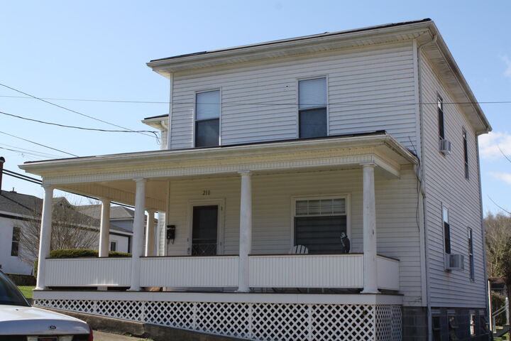 Property Photo:  210 6th Ave  WV 25951 
