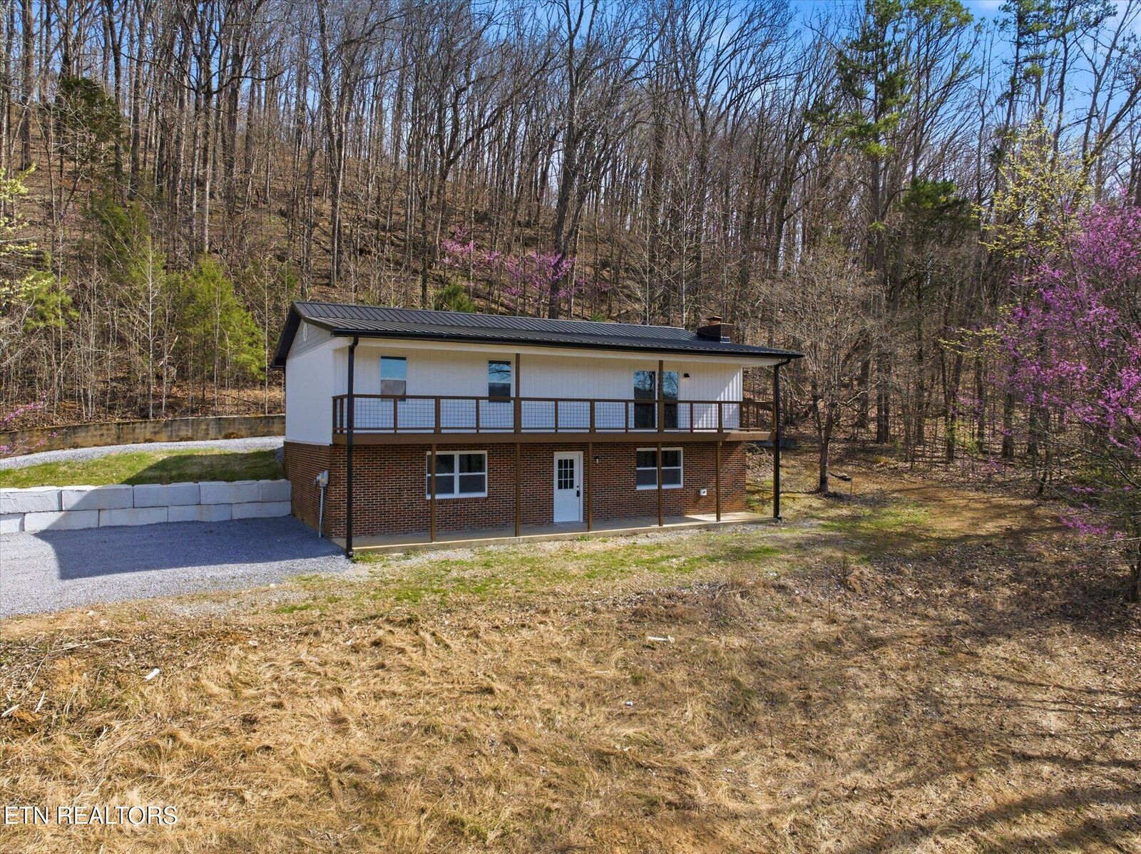 Property Photo:  141 County Road 112 Rd  TN 37303 