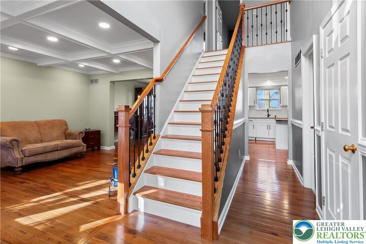 Property Photo:  2187 Hannahs Lane  PA 18020 