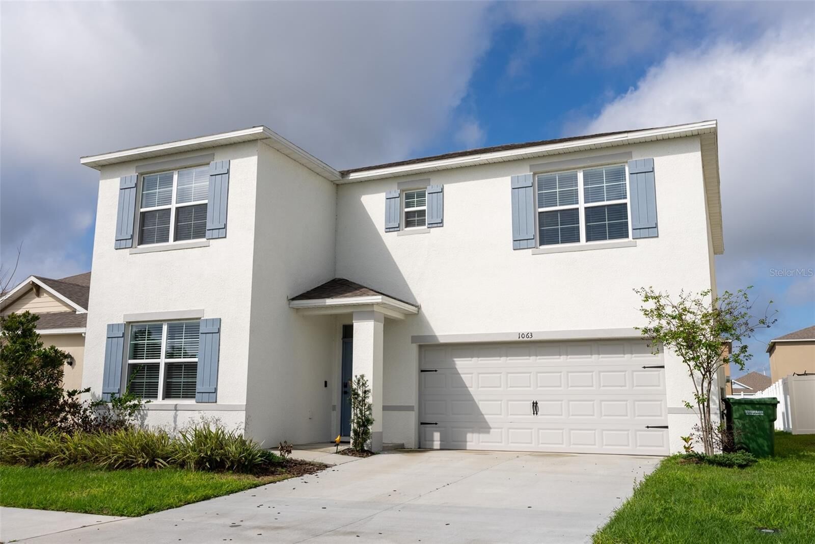 Property Photo:  1063 Brimstone Circle  FL 33884 