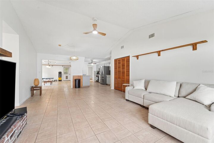 Property Photo:  2007 Golf View Drive  FL 34698 