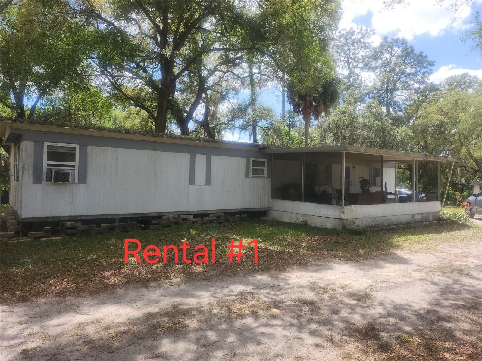 Property Photo:  16930 SE 1st Lane  FL 34488 