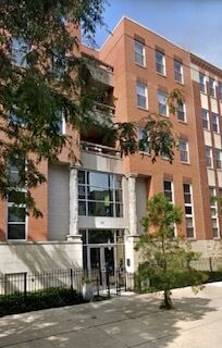 Property Photo: 3550 W Montrose Avenue 406 IL 60618