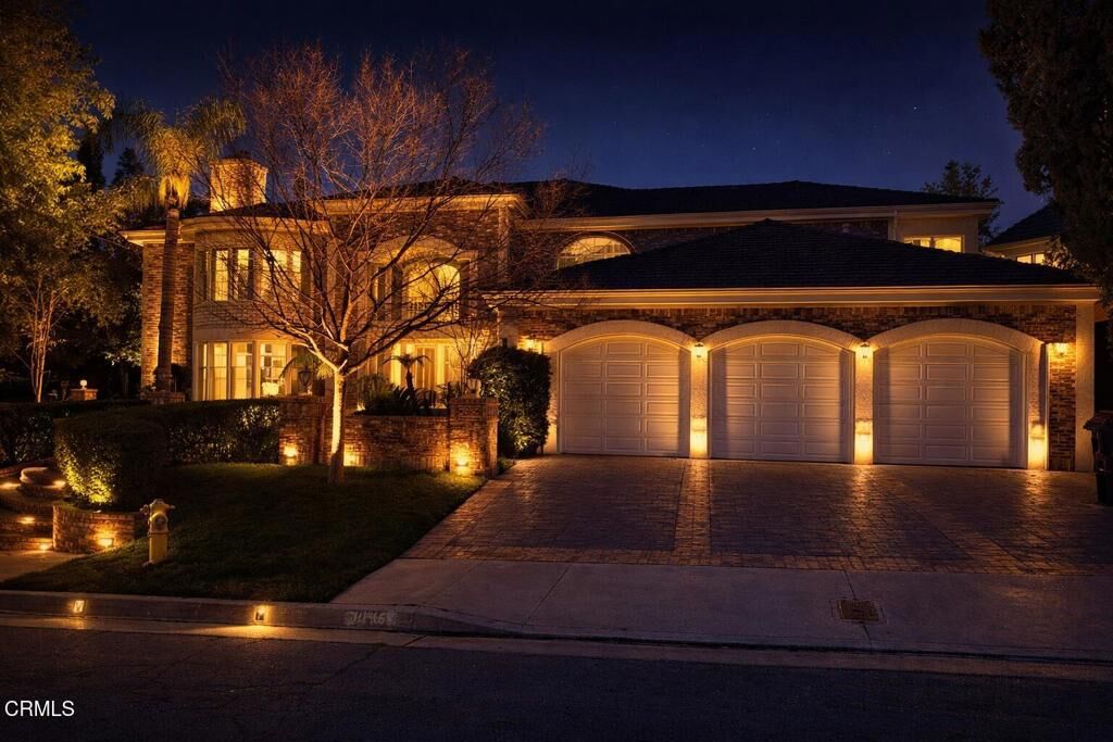 Property Photo: 832 Greenridge Drive CA 91011