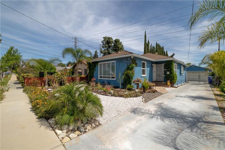 Property Photo: 5922 N Vista CA 91775
