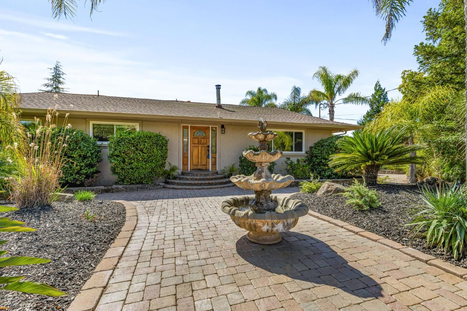 Property Photo:  7301 Ridgeview Lane  CA 95663 