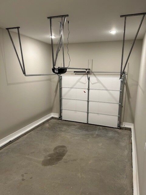 Property Photo:  2704 E Copeland Ct B  TN 37042 