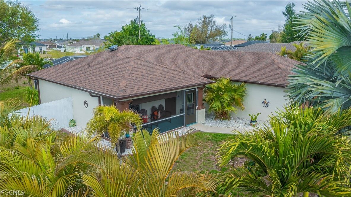 Property Photo:  2600 NW 3rd Avenue  FL 33993 