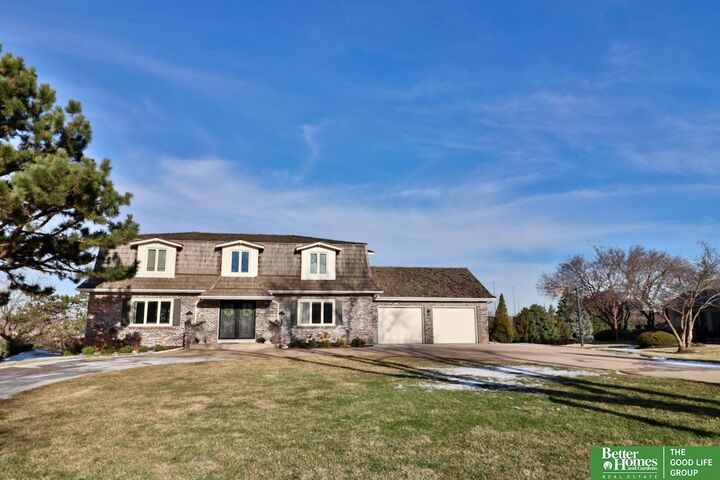 Property Photo:  9944 Devonshire Drive  NE 68114 