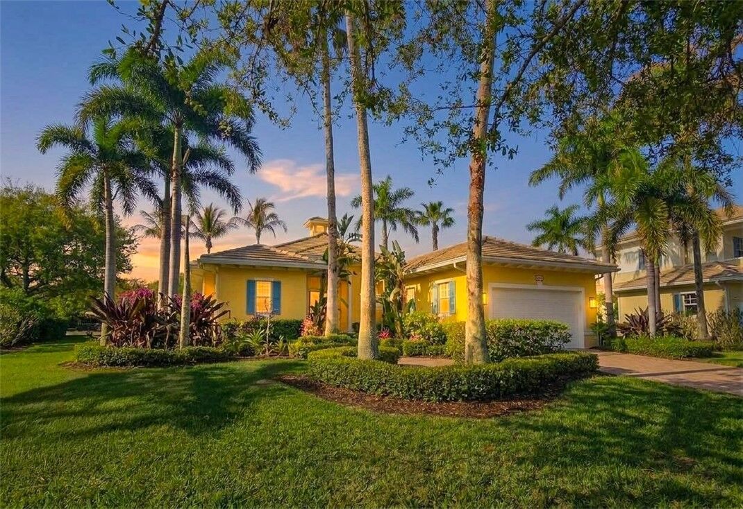 Property Photo:  2815 Saint Barts Square  FL 32967 