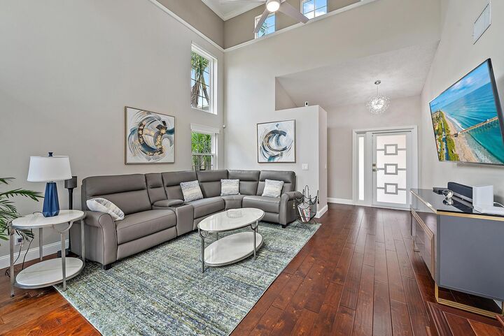 Property Photo:  17 Commodore Place  FL 33418 