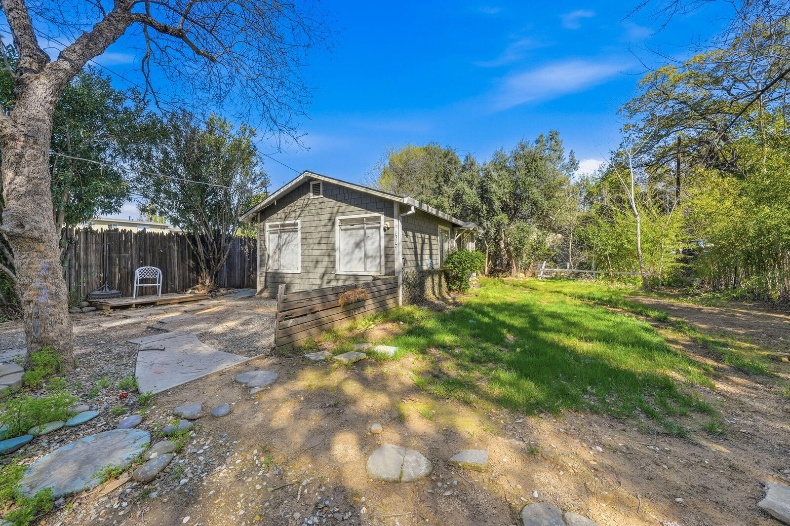 Property Photo:  1377 Willis Street  CA 96001 