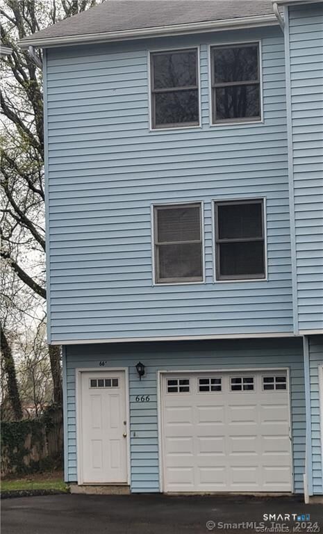 Property Photo:  666 Woodward Avenue 666  CT 06512 