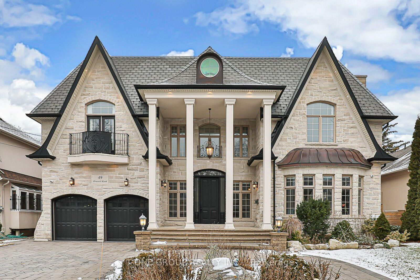 Property Photo: 49 Pheasant Road ON M2M 3H1