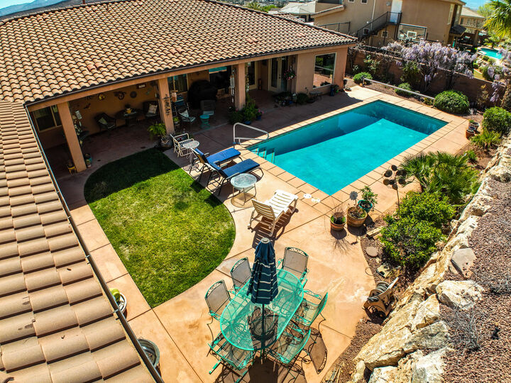 Property Photo: 2317 Greystone Dr UT 84790