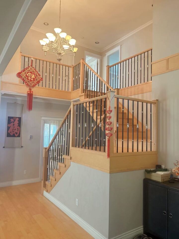 Property Photo:  6521 Waltham Avenue  BC V5H 3V6 