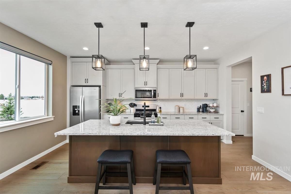 Property Photo:  8056 S Diamond River Ave  ID 83642-1398 