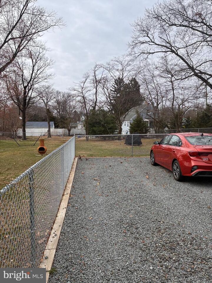 Property Photo:  20 W Laurel Road  NJ 08084 