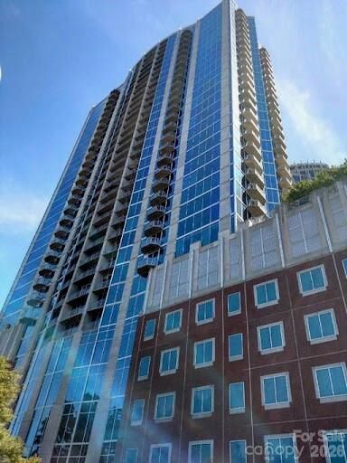 Property Photo:  210 N Church Street 2708  NC 28202 