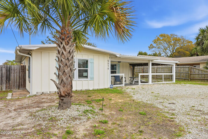 Property Photo:  5616 Pinetree Avenue  FL 32408 