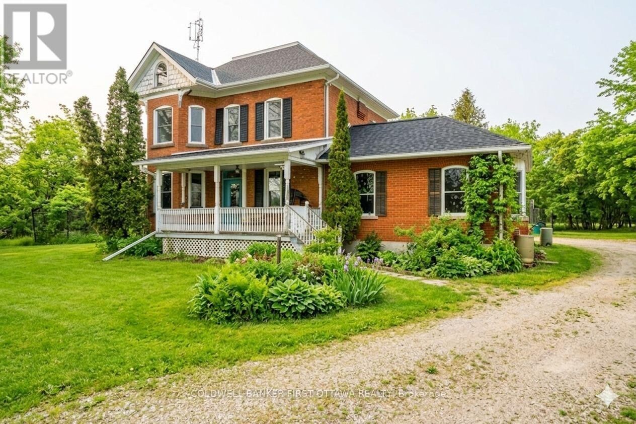 Photo de la propriété:  2752 Tennyson Road  ON K7H 3C8 