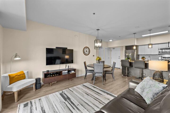 Property Photo:  1048 Wilkes Avenue  MB R3P 2V3 