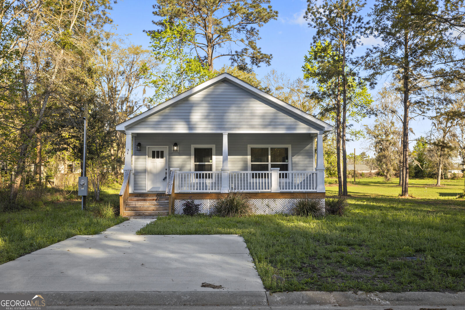 Property Photo:  54 SW Pear Street  GA 31316 