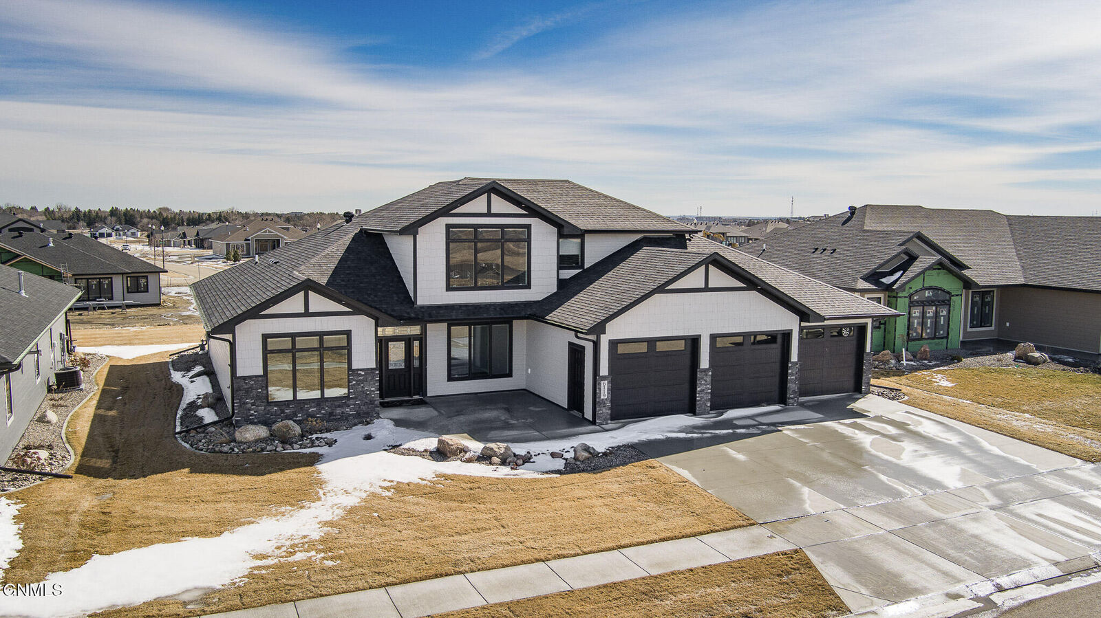 Property Photo:  6119 Crested Butte Road  ND 58503 