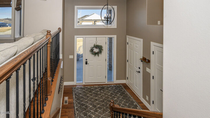 Property Photo: 1904 Ridge Drive SE ND 58554