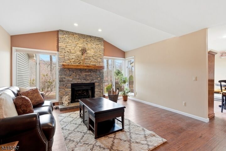 Property Photo:  25 Stone Row Ln  NJ 07438 