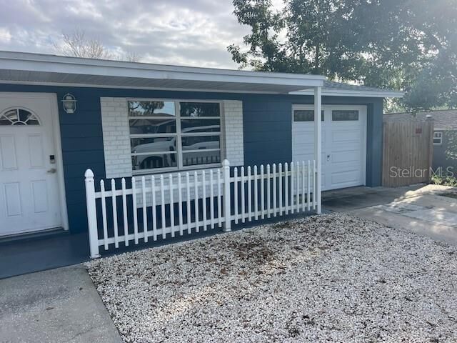 Property Photo:  5026 Moog Road  FL 34690 