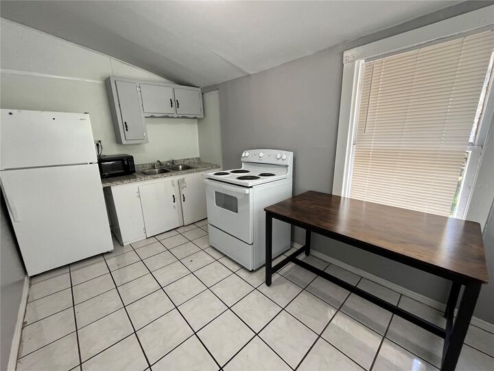 Property Photo: 1907 N Morgan Street D FL 33602