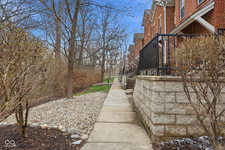 Property Photo: 1014 Reserve Way IN 46220