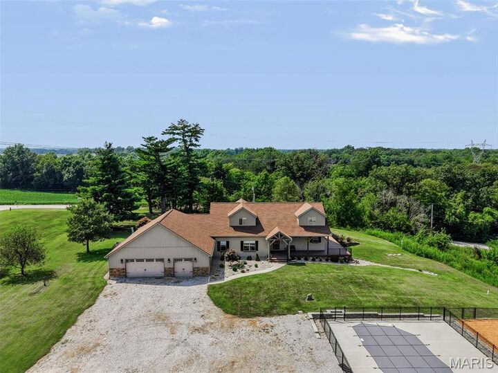 Property Photo:  4242 Quirin Road  IL 62285 