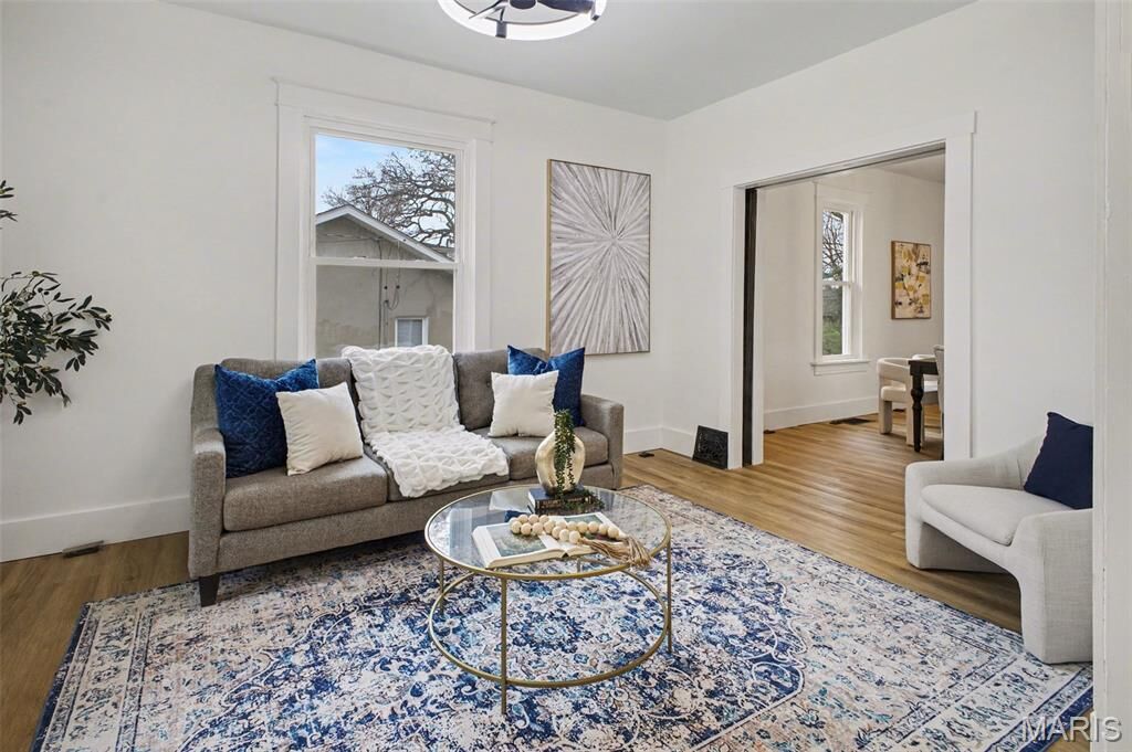 Property Photo:  217 S Myrtle Street  IL 62025 