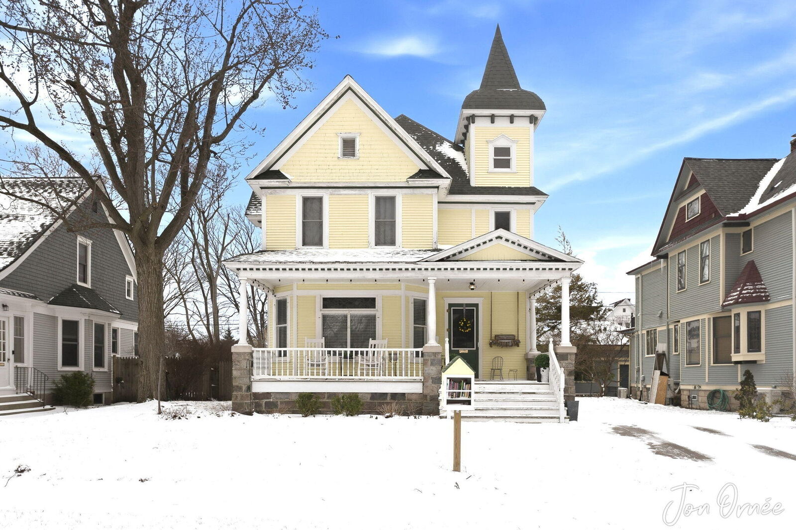 Property Photo:  158 W 14th Street  MI 49423 