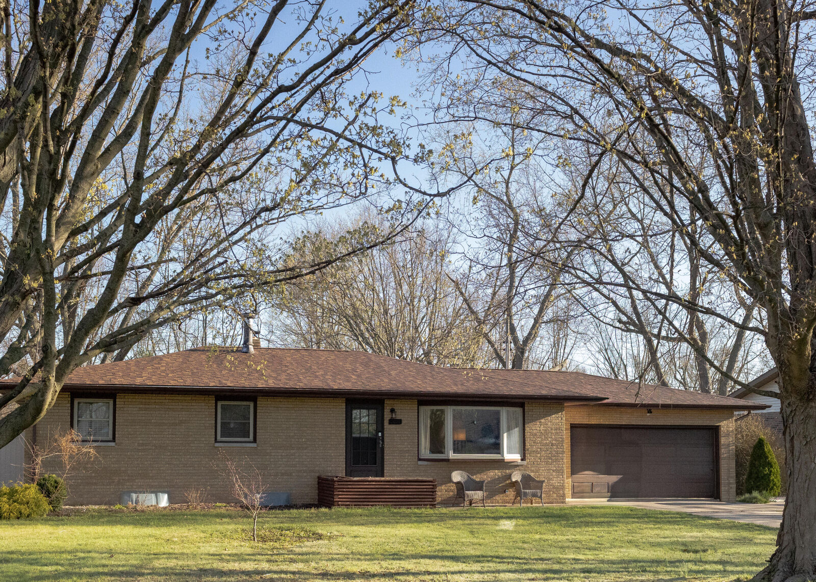 Property Photo:  1829 Nash Drive  MI 49085 