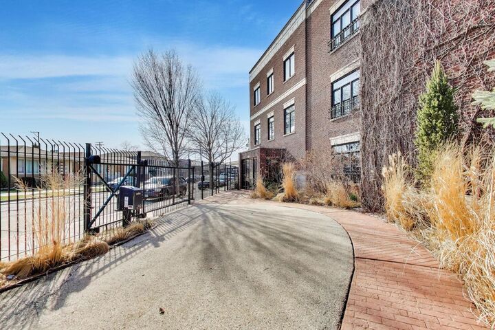 Property Photo: 3914 W 51st Street IL 60632