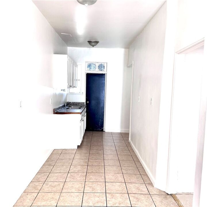 Property Photo: 248 Columbia CA 90026