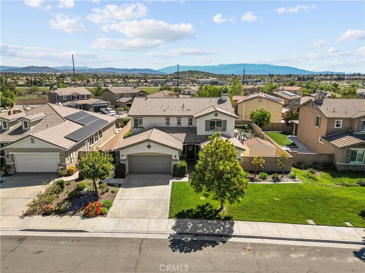 Property Photo:  35628 Hawkeye St  CA 92563 