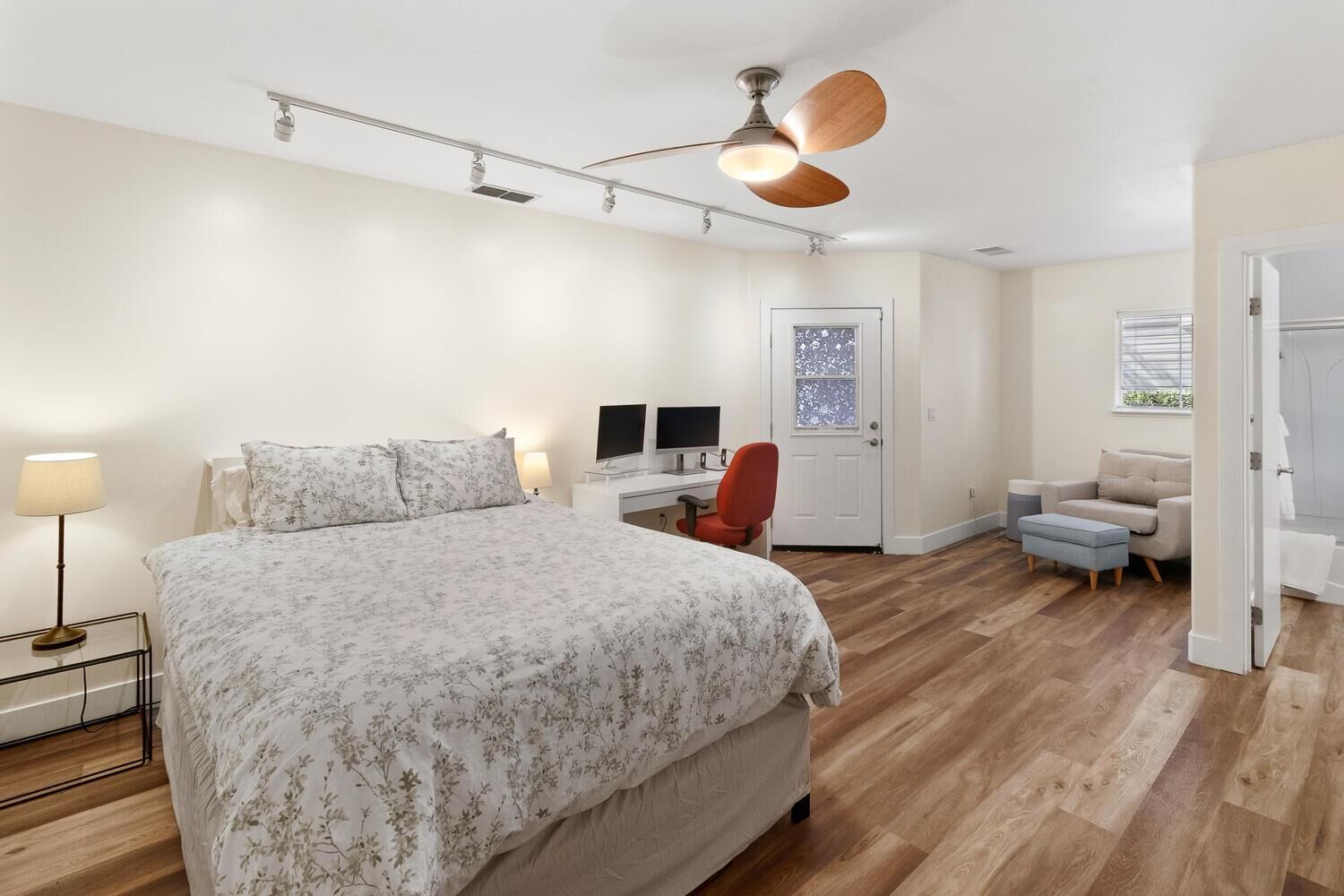 Property Photo:  1237 Kondos Avenue  CA 95814 