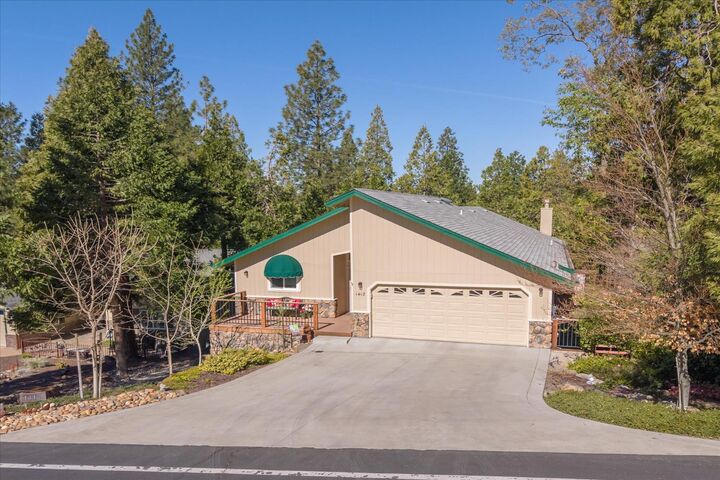 Property Photo:  1412 Sandalwood Drive  CA 95247 