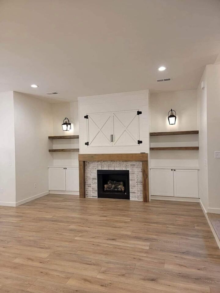 Property Photo: 927 Koble Dr TN 37087