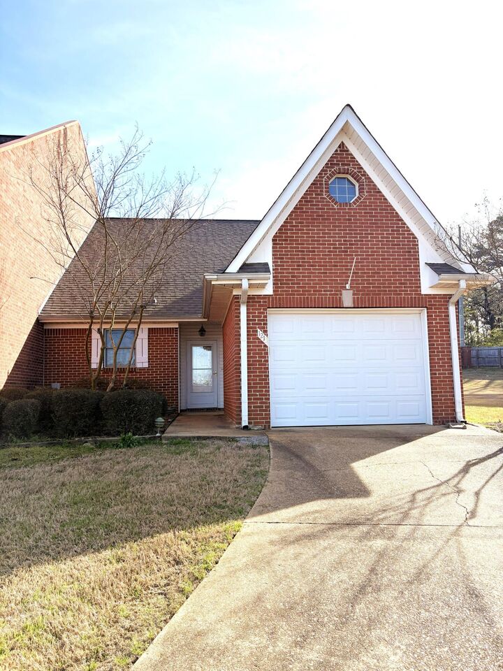 Property Photo:  1213 Winwood Cv.  MS 38801 