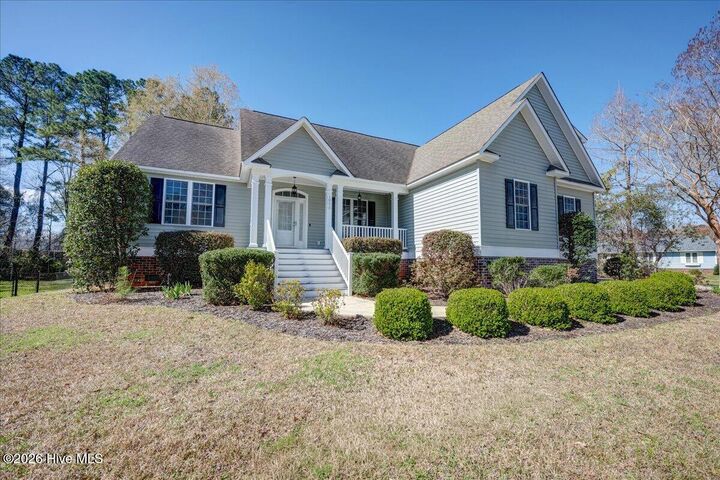 Property Photo:  105 Raft Road  NC 28562 