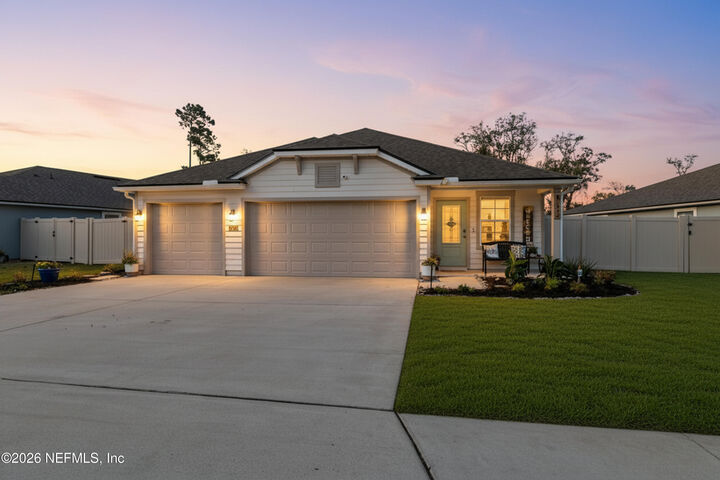 Property Photo:  66087 Edgewater Drive  FL 32097 
