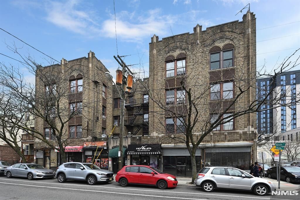 Property Photo:  124 Storms Avenue 4E  NJ 07306 