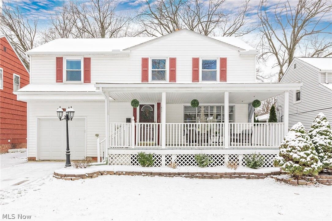 Property Photo: 1284 Brainard Road OH 44124