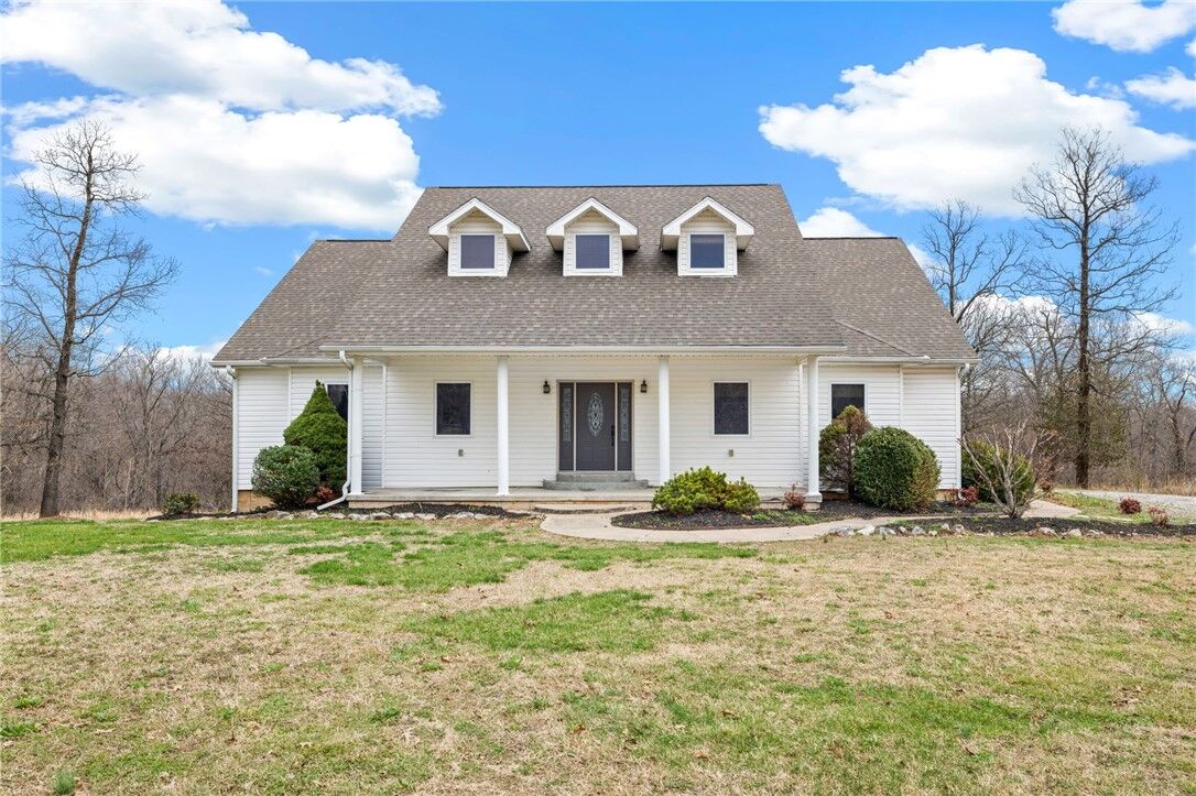 Property Photo: 19178 Saunders Lane AR 72736